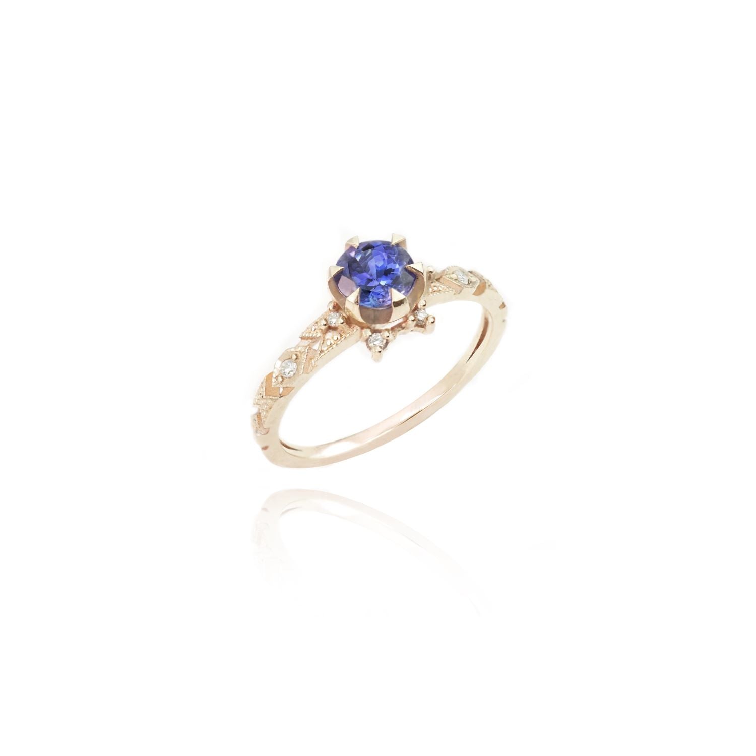 Delicacy Ring with Baby Tanzanite