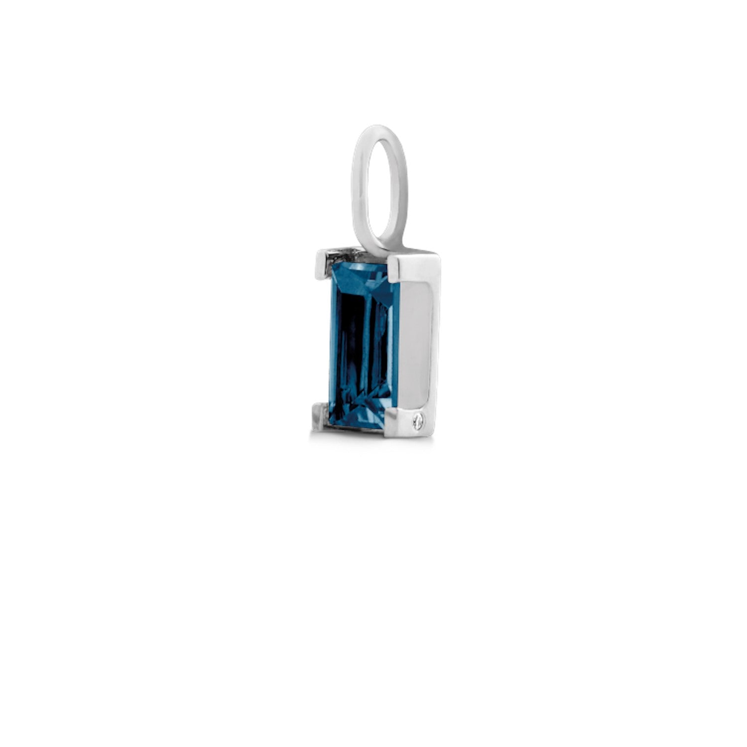 Nord London Blue Pendant