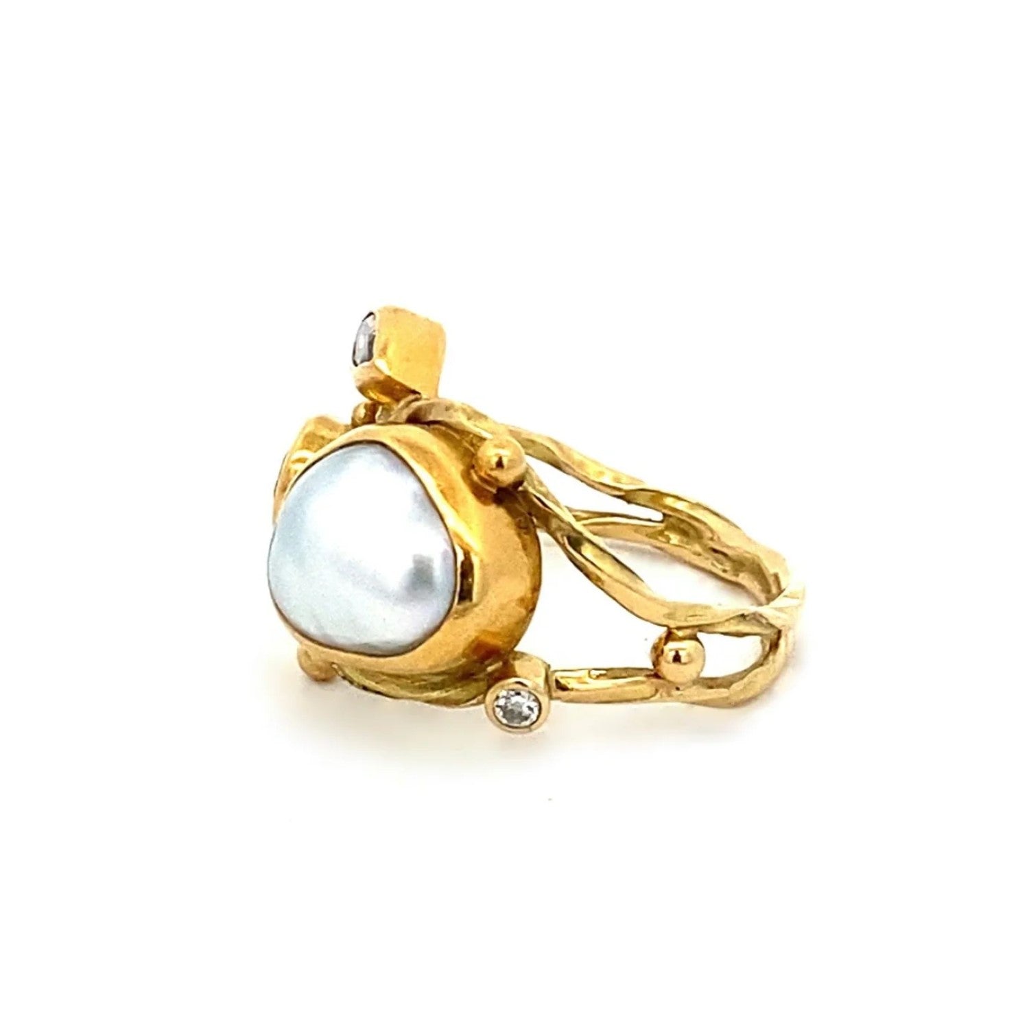 Keshi Pearl Double Seafire Ring Bergsøe Jewellery sustainable hand made jewellery from Copenhagen La Maison Couture