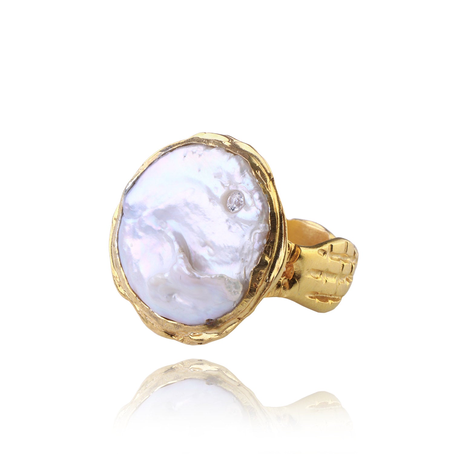 The Aphrodite Baroque Pearl Ring Ece London Sustainable Jewellery La Maison Couture